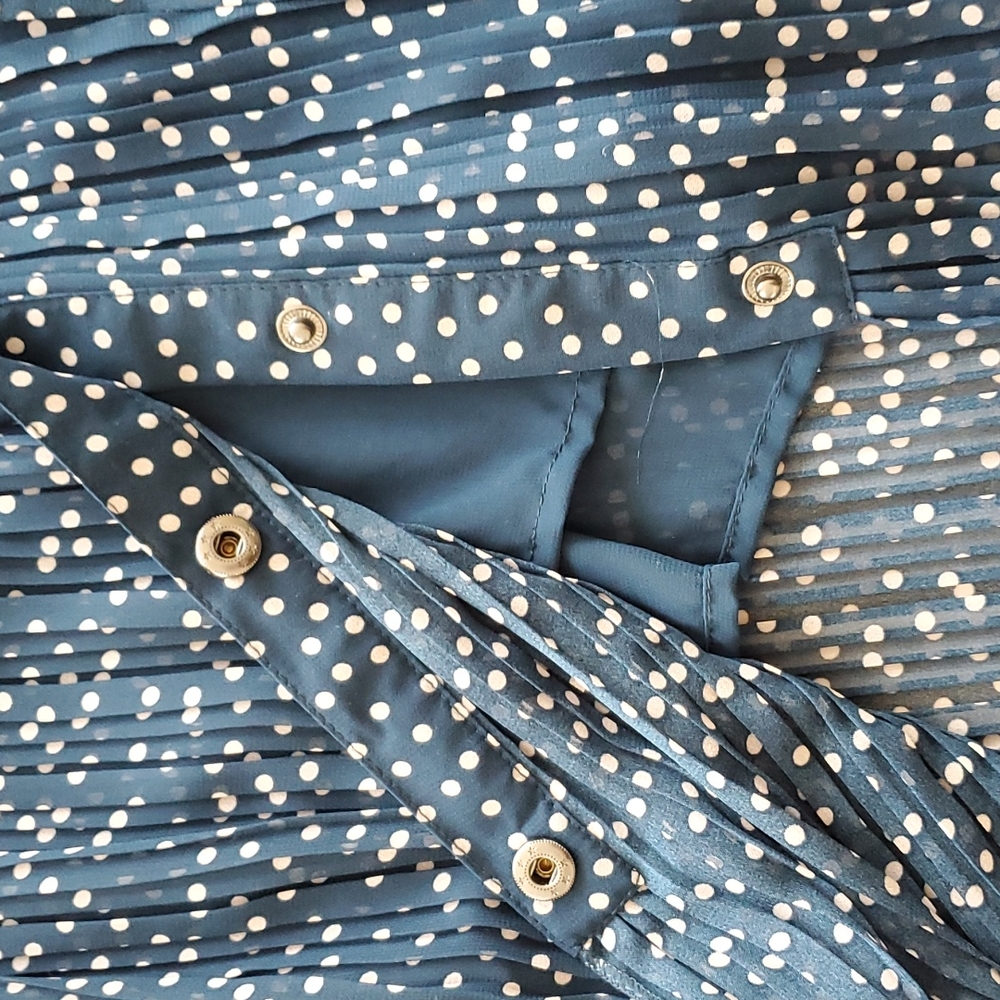 ZARA MIDI PLEATED BLUE SKIRT ( SIZE L) - Picture 8 of 9